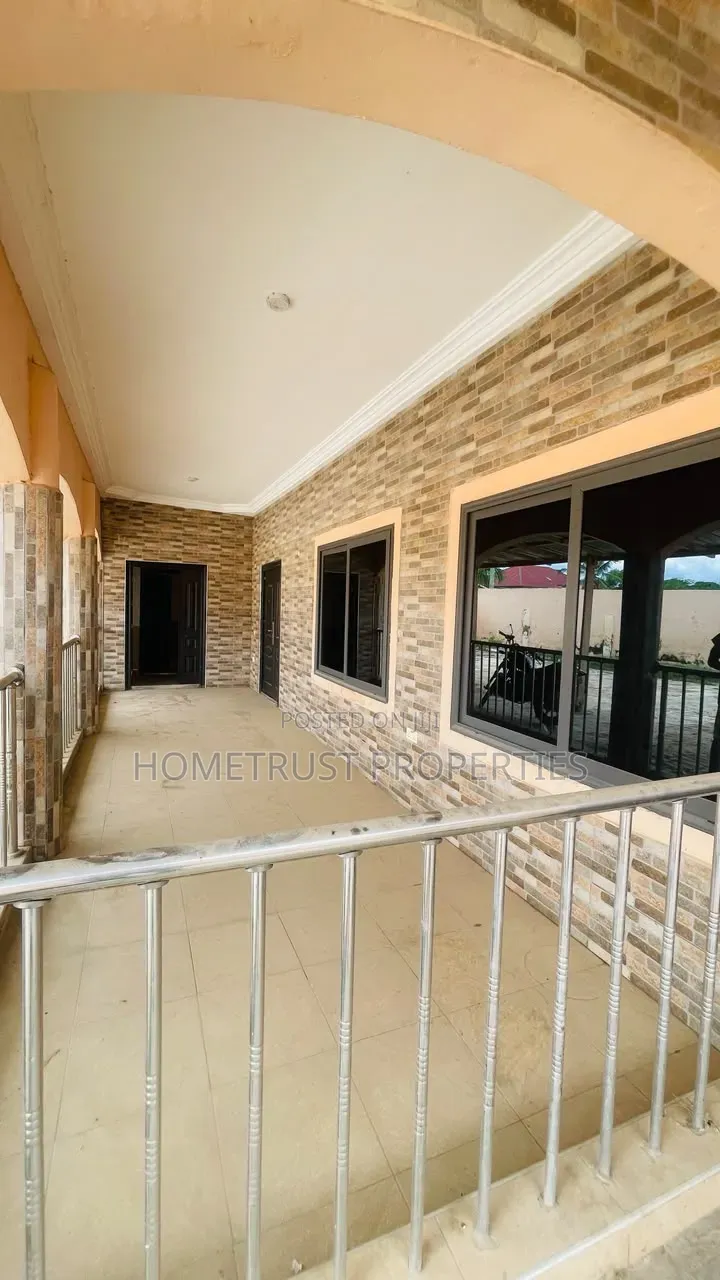 5bdrm House in Ga Odumase Sonitra, Pentecost for sale