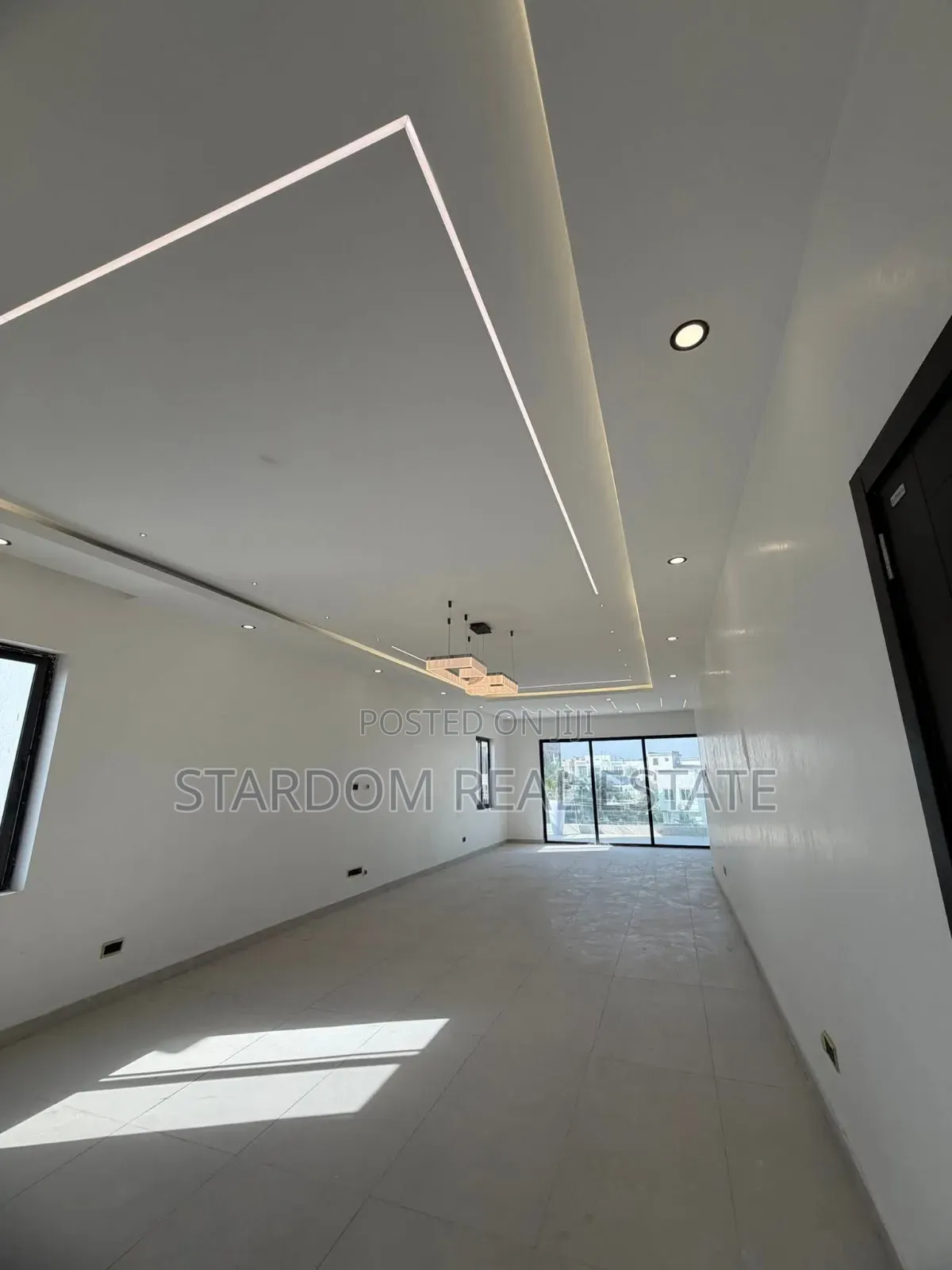5bdrm Duplex in East Legon Hills, Boundary Road Area for sale