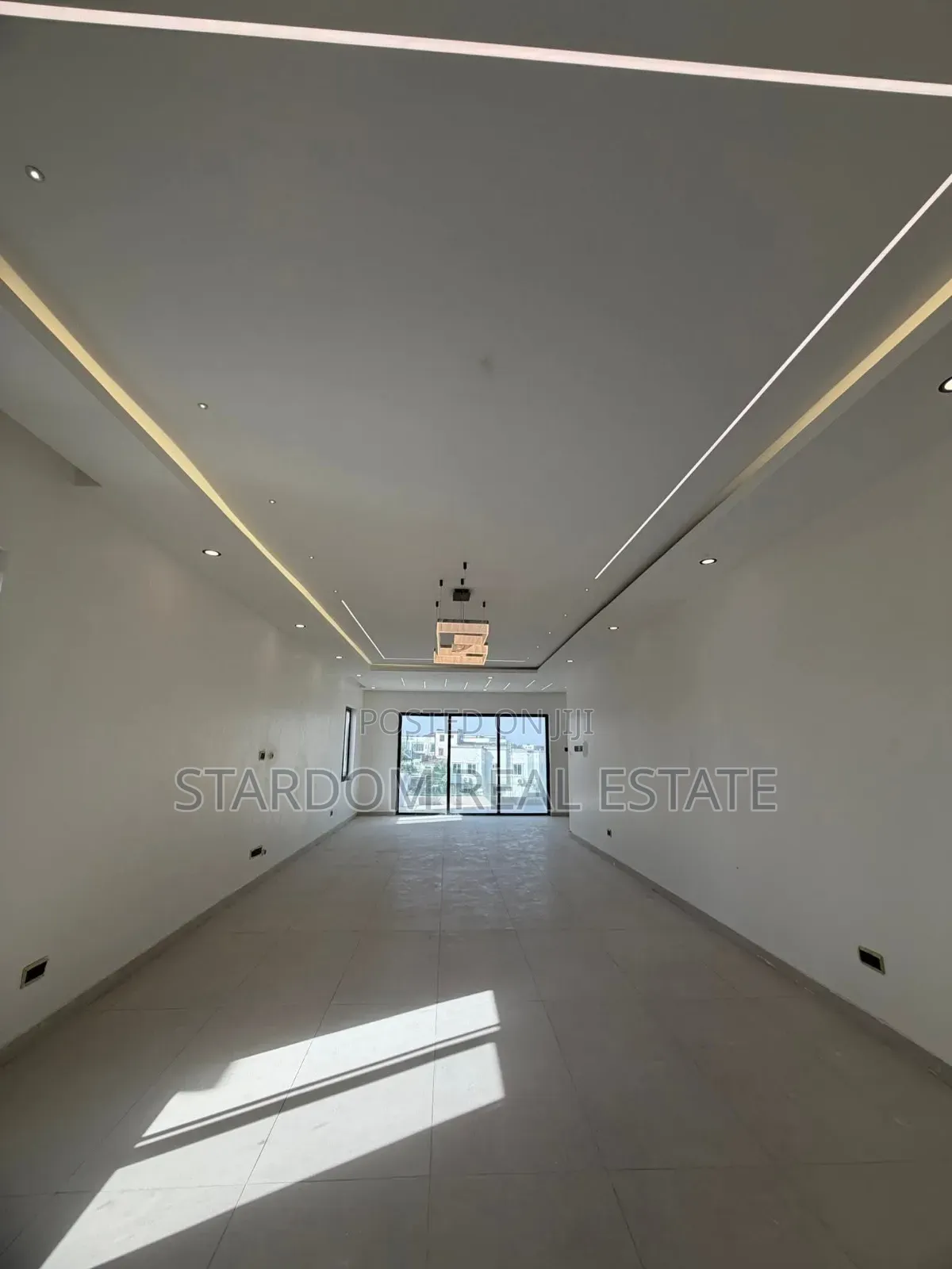 5bdrm Duplex in East Legon Hills, Boundary Road Area for sale