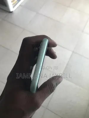 Apple iPhone 11 64 GB Green