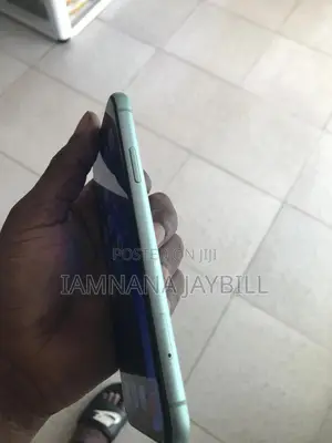 Apple iPhone 11 64 GB Green