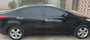 Hyundai Avante 2013 Black
