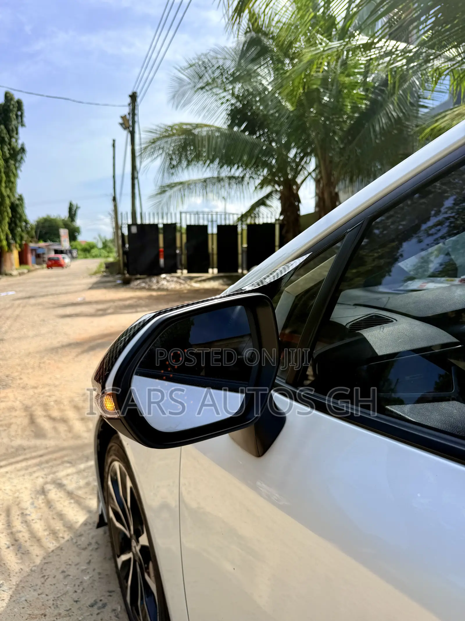 Toyota Corolla SE 2021 White