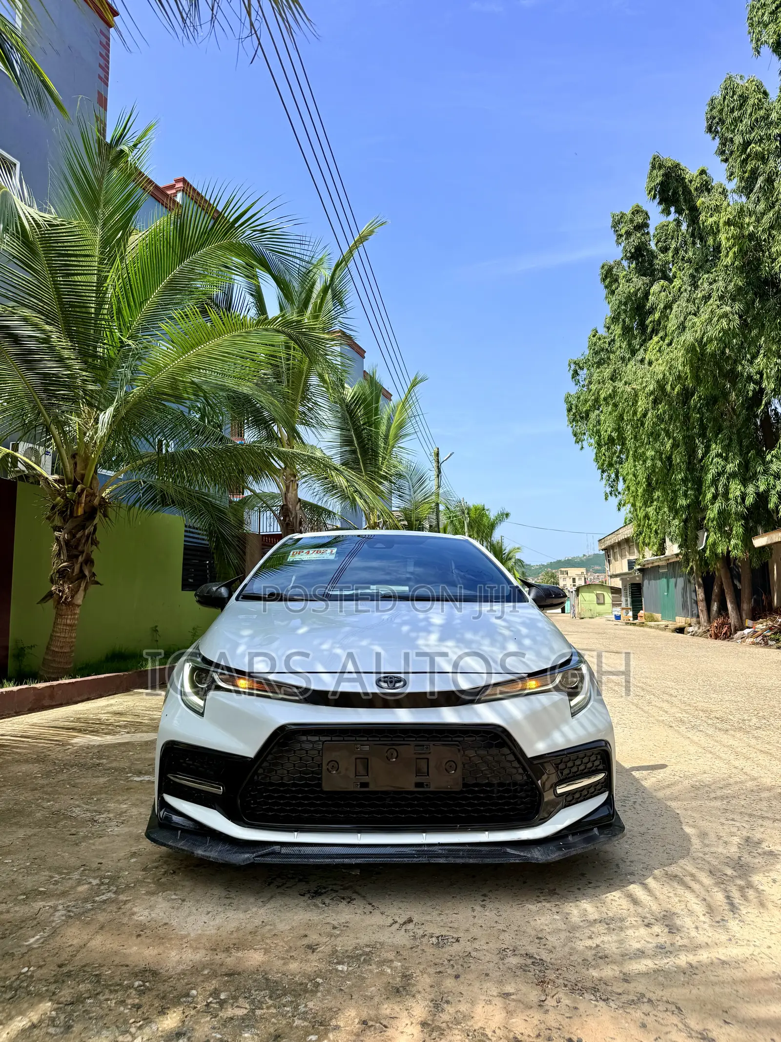 Toyota Corolla SE 2021 White
