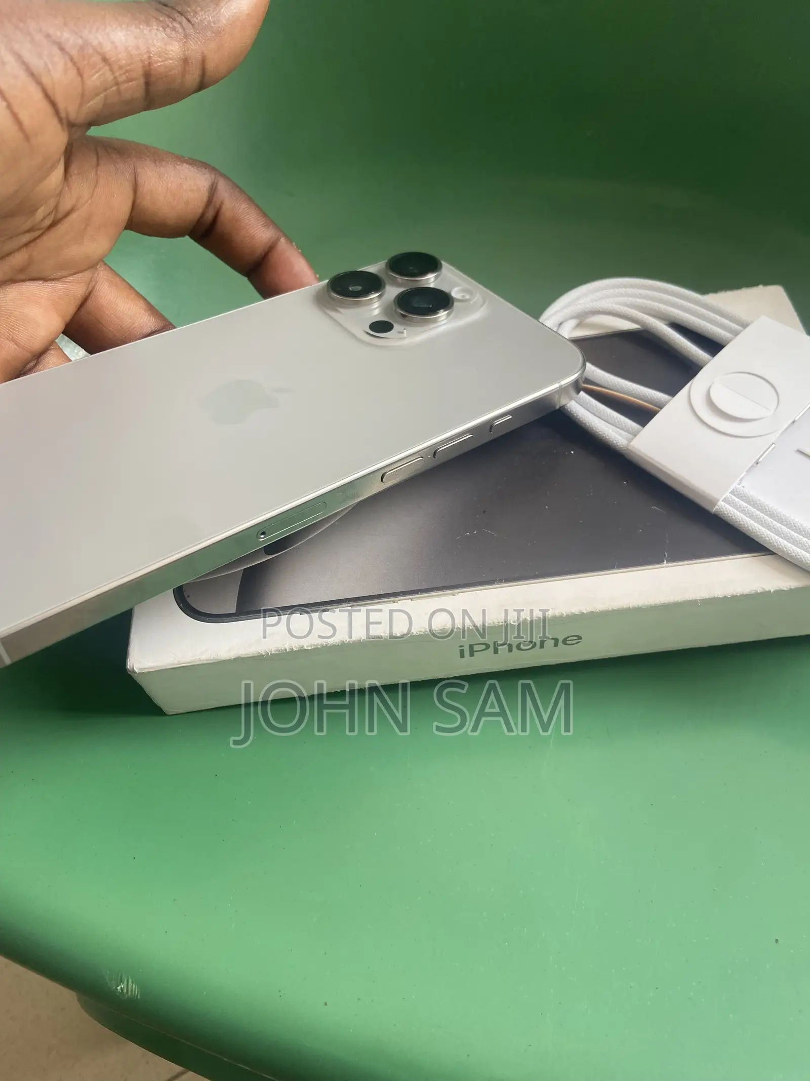Apple iPhone 16 Pro Max 256 GB Silver