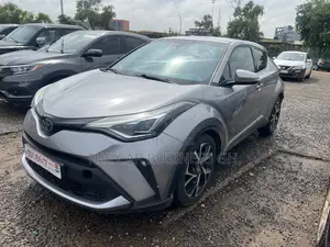 Toyota C-HR 2021 Silver