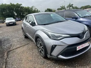 Toyota C-HR 2021 Silver