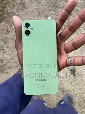 Samsung Galaxy A05 128 GB Green