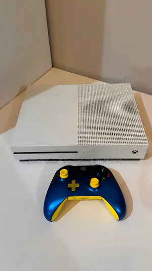 Xbox One S (500gb)+ Controller + Select Your Games of Choice]