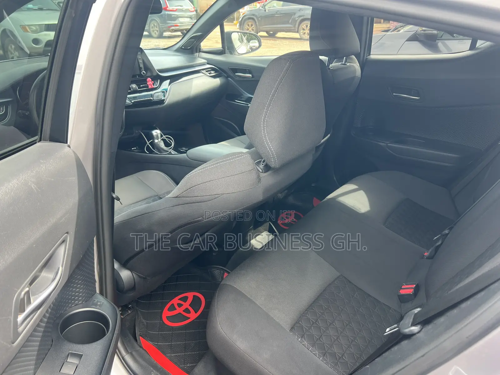 Toyota C-HR 2021 Silver