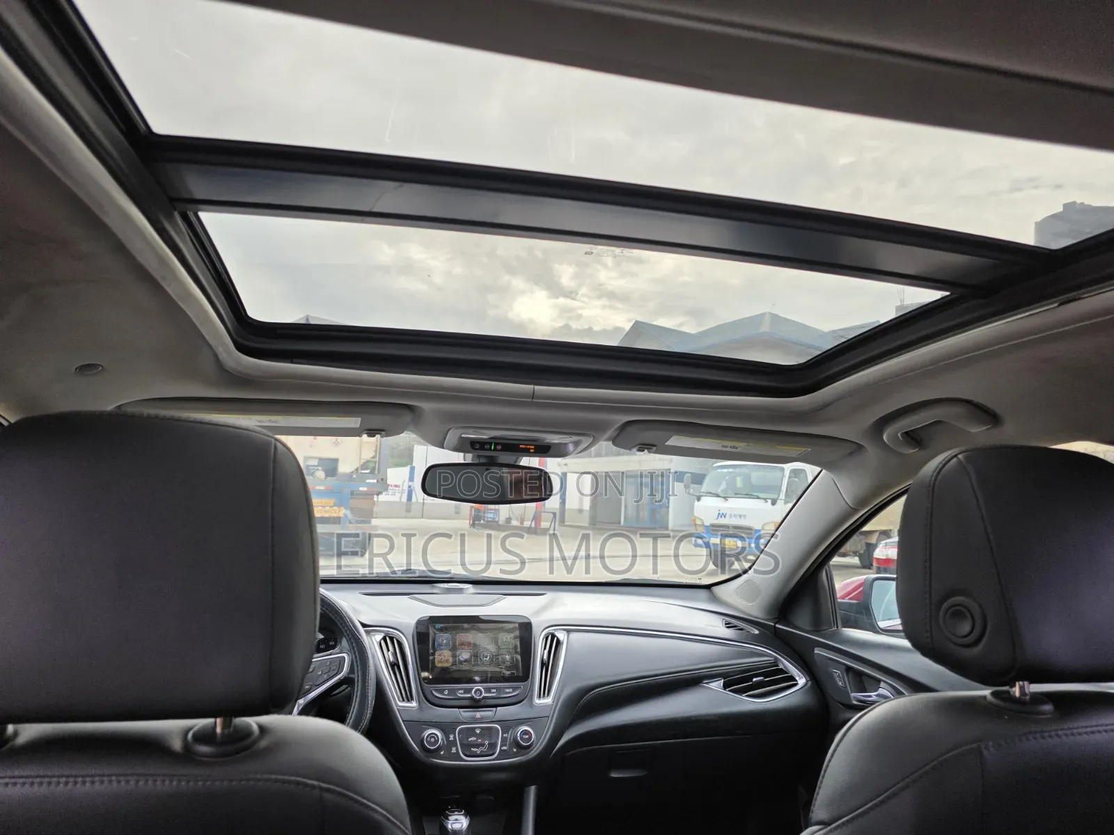 Chevrolet Malibu LT w/1LT 2017 Red