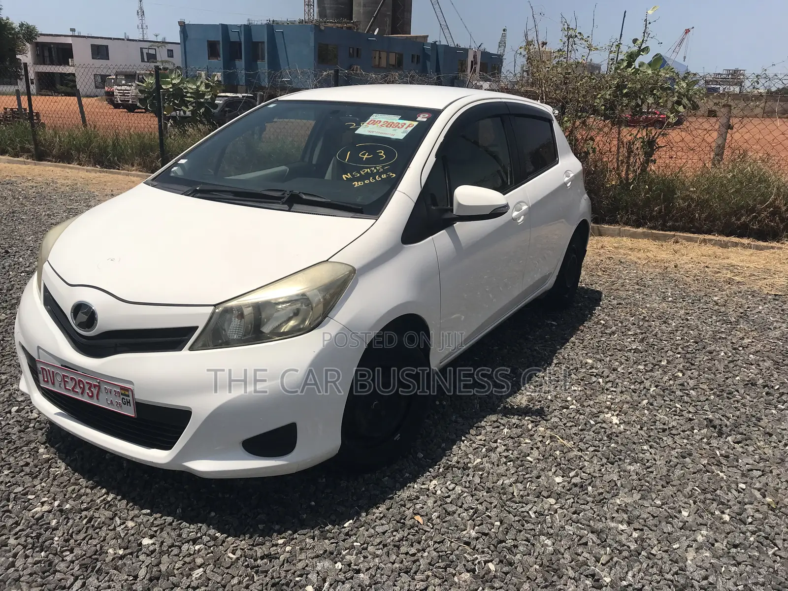 Toyota Vitz 1.3 FWD 5dr 2012 White