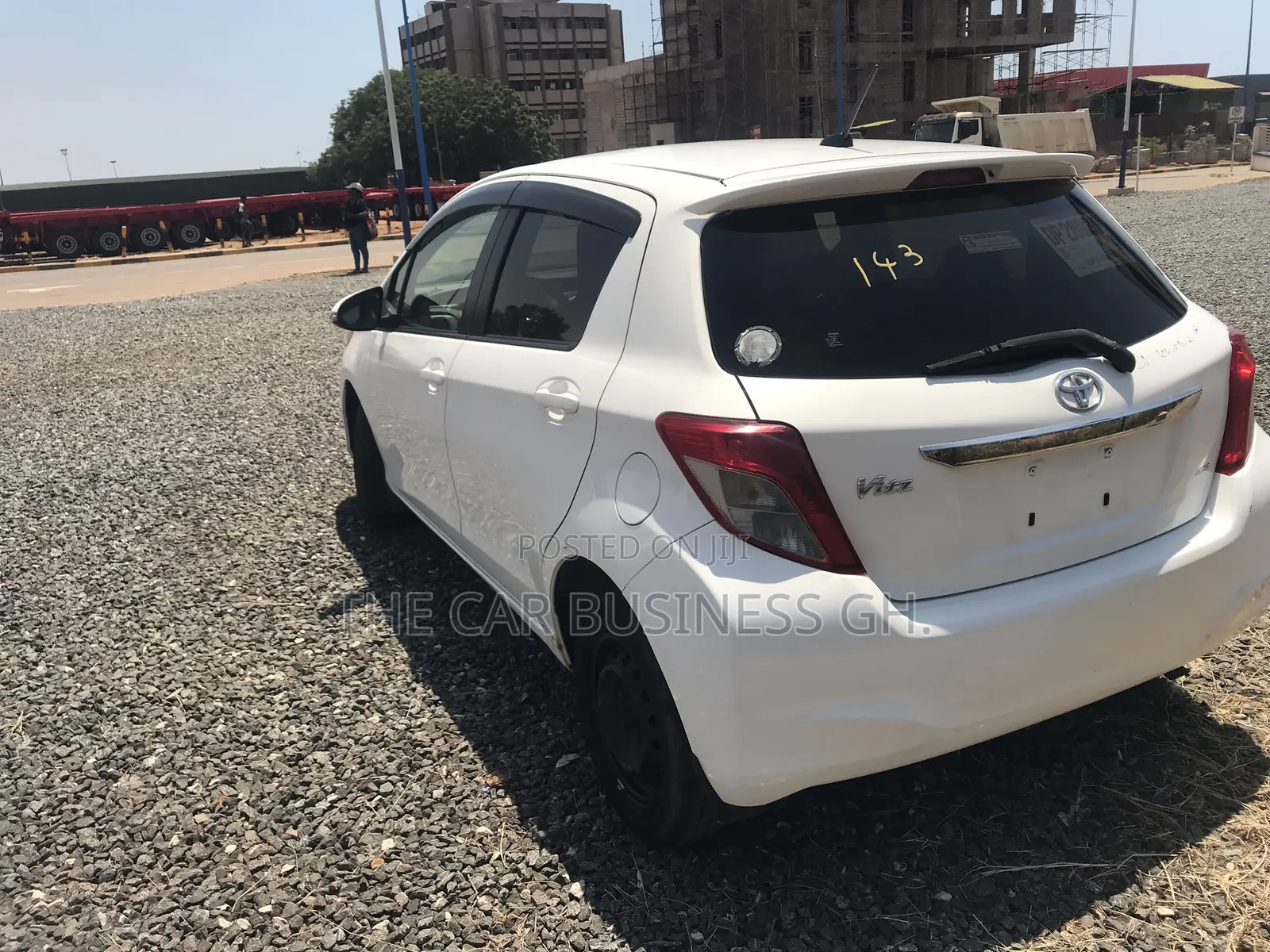 Toyota Vitz 1.3 FWD 5dr 2012 White