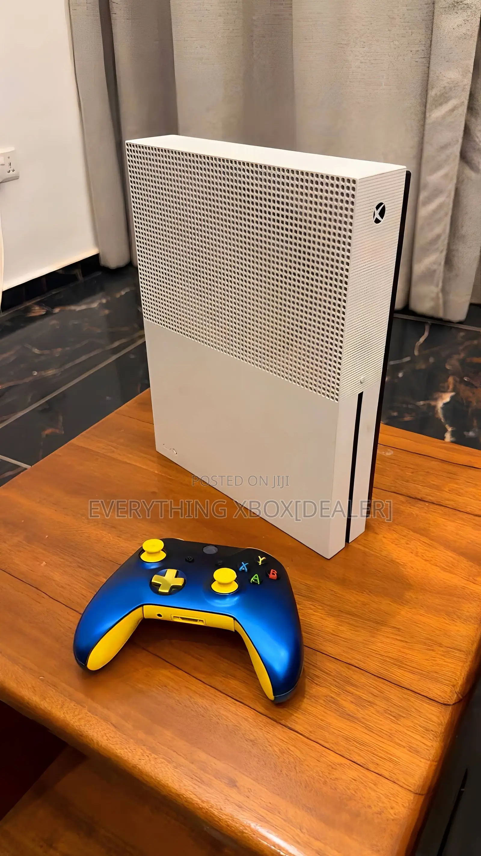 Previously Owned Xbox One S | 500gb |1 Controller | Games Included