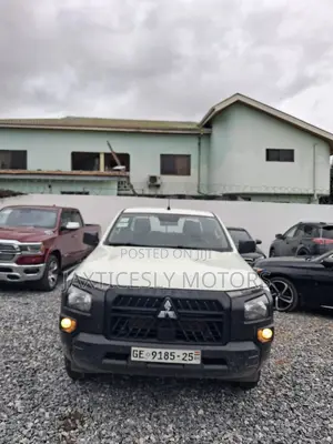 Mitsubishi L200 2025 White