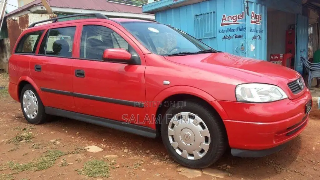 Opel Astra 1.8 2002 Red