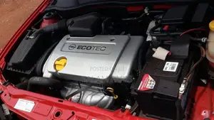 Opel Astra 1.8 2002 Red