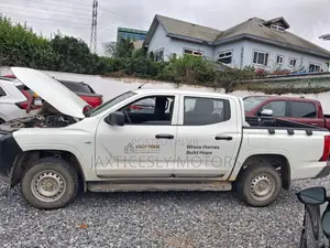 Mitsubishi L200 2025 White