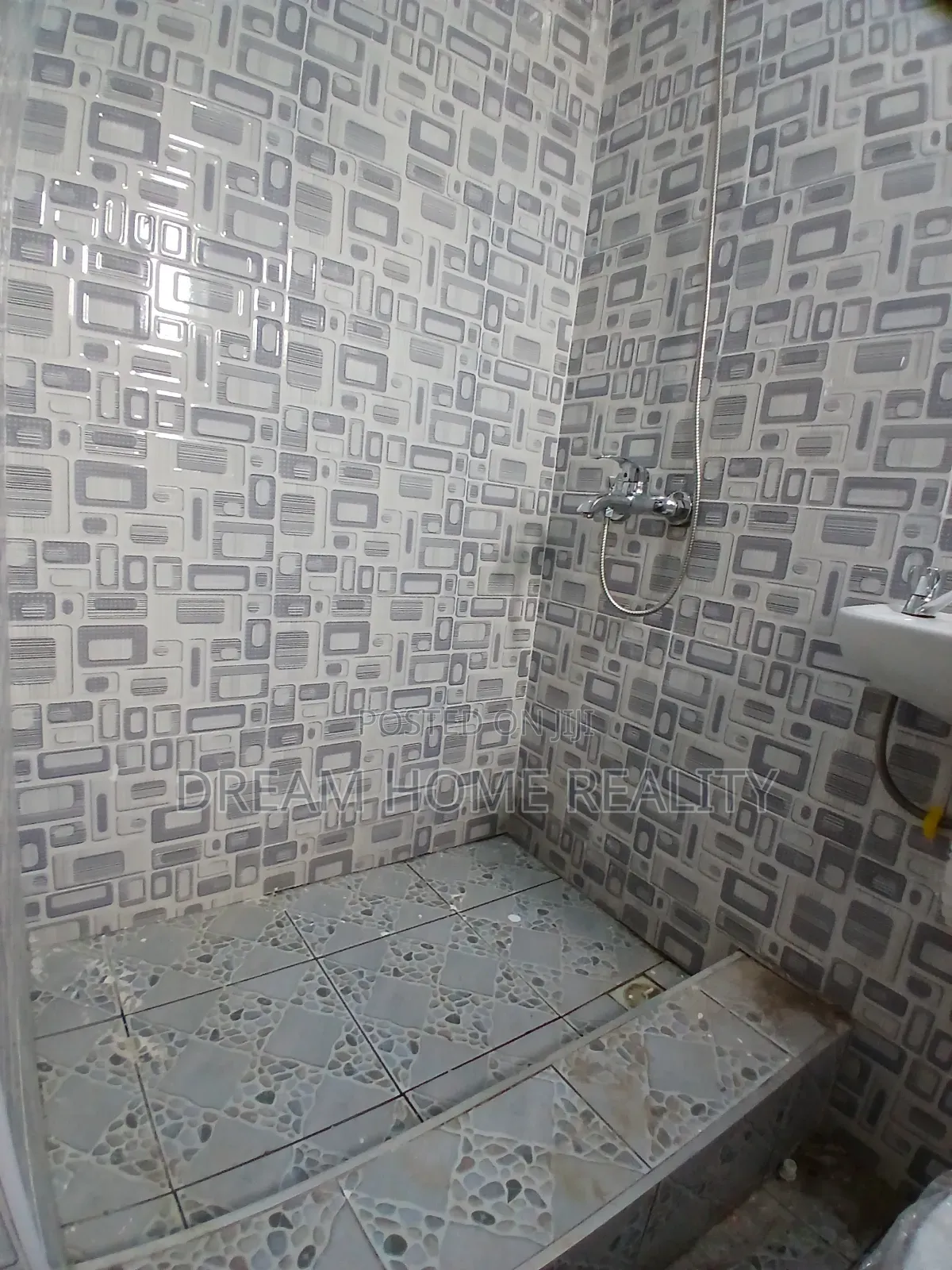 1bdrm Apartment in Omani, Pillar 2 for rent