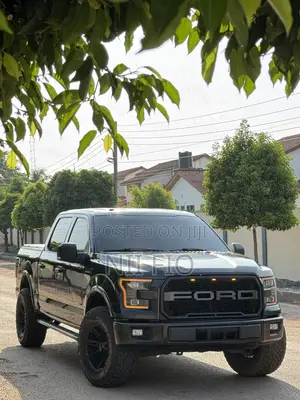 Ford F-150 XLT 4dr SuperCab 8 ft. LB (2.7L 6cyl Turbo 6A) 2015 Black