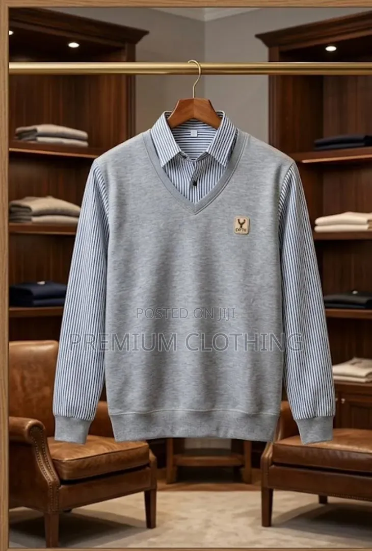 Quarter Button Club T