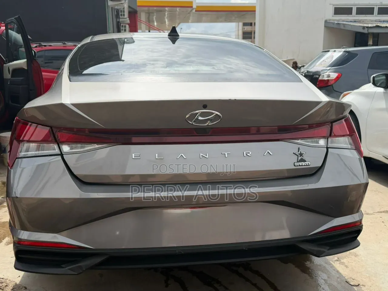 Hyundai Elantra 2022