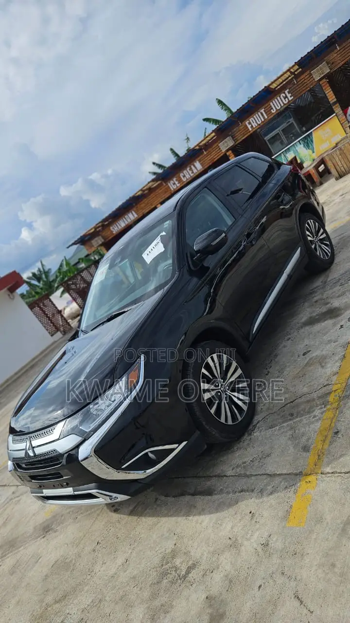 Mitsubishi Outlander SE FWD 2020 Black