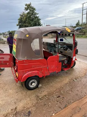 Bajaj RE 2025 Red