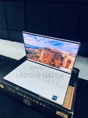 Laptop Dell XPS 13 9320 16GB Intel Core i7 SSD 512GB