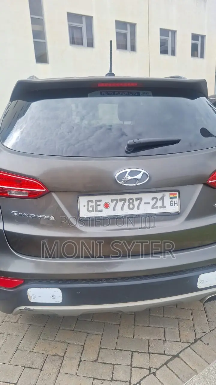 Hyundai Santa Fe Limited FWD 2016 Gray