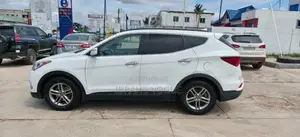 Hyundai Santa Fe 2018 White
