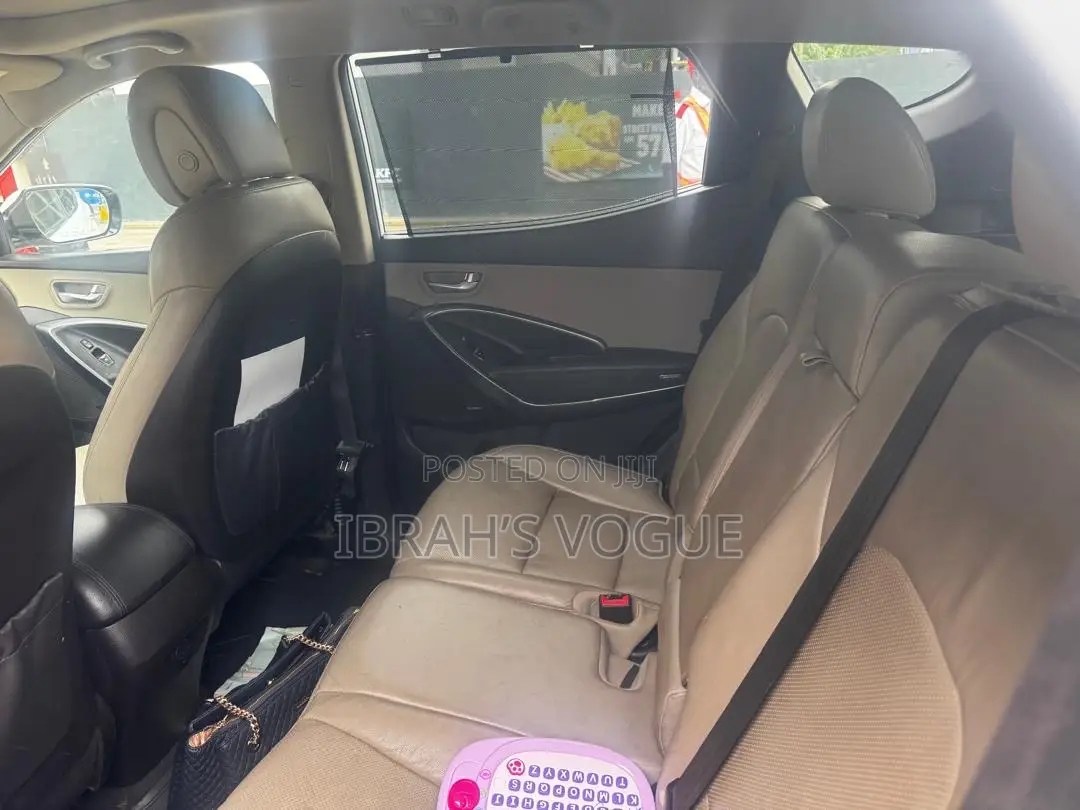 Hyundai Santa Fe 2018 White