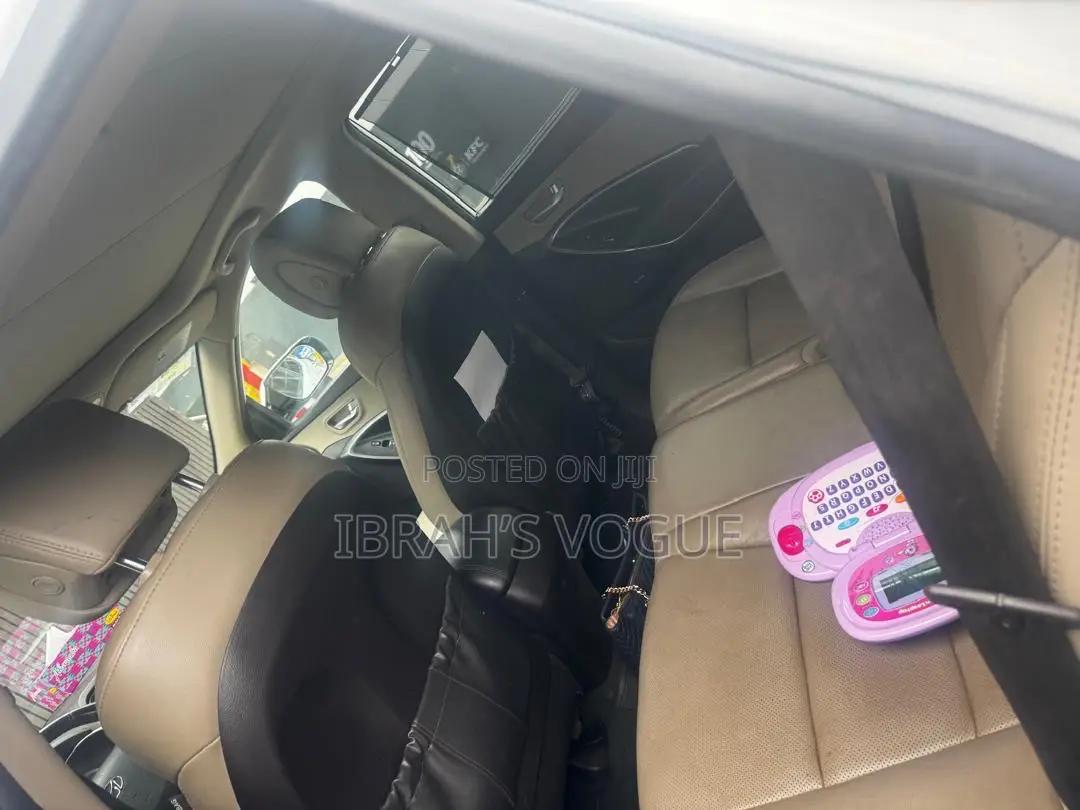 Hyundai Santa Fe 2018 White