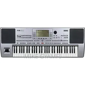 Korg Pa 80 Keyboard