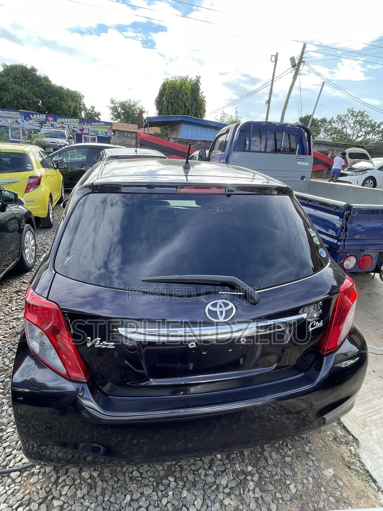 Toyota Vitz 1.3 FWD 5dr 2013 Burgundy