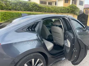Honda Civic EX 2022 Gray