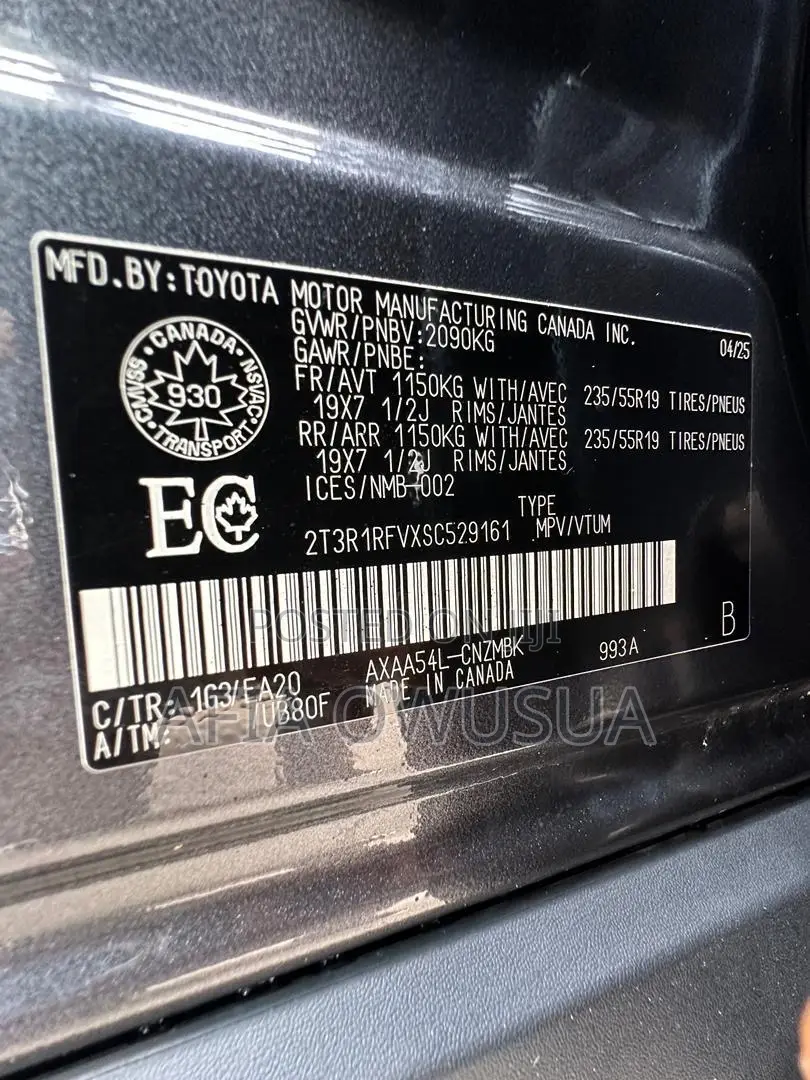 Toyota RAV4 XLE 2025 Black