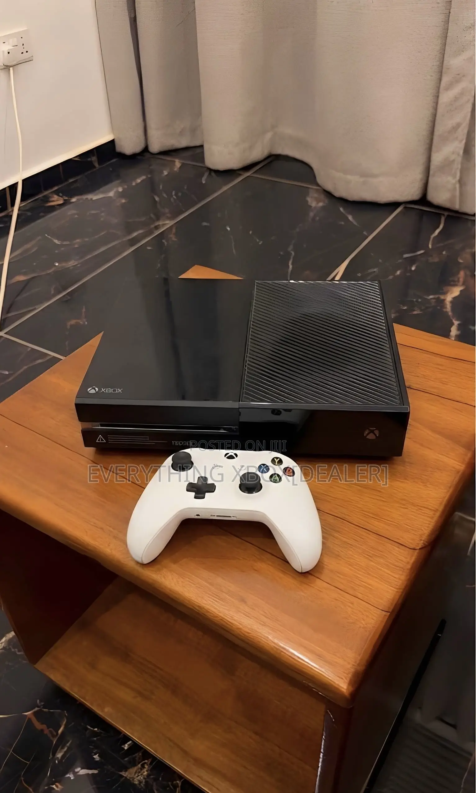 Previously Owned Xbox One | 500gb |1 Controller | Games Included