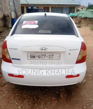 Hyundai Accent 2012 White