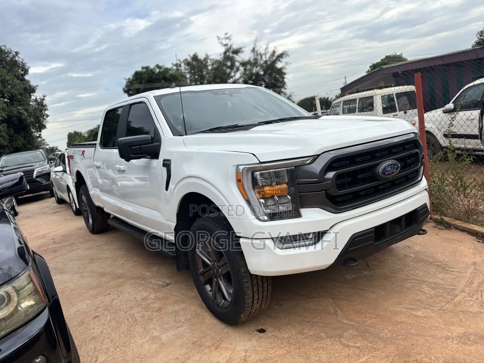 Ford F-150 XLT 2022 White