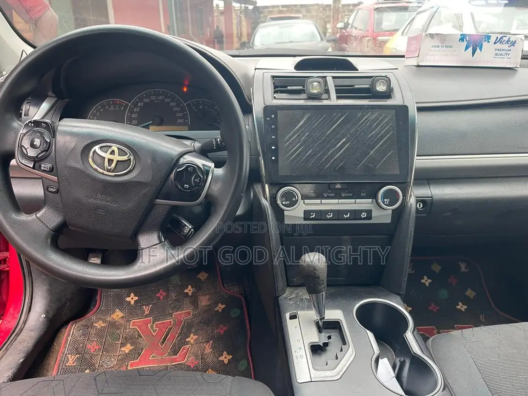 Toyota Camry 2014 Red