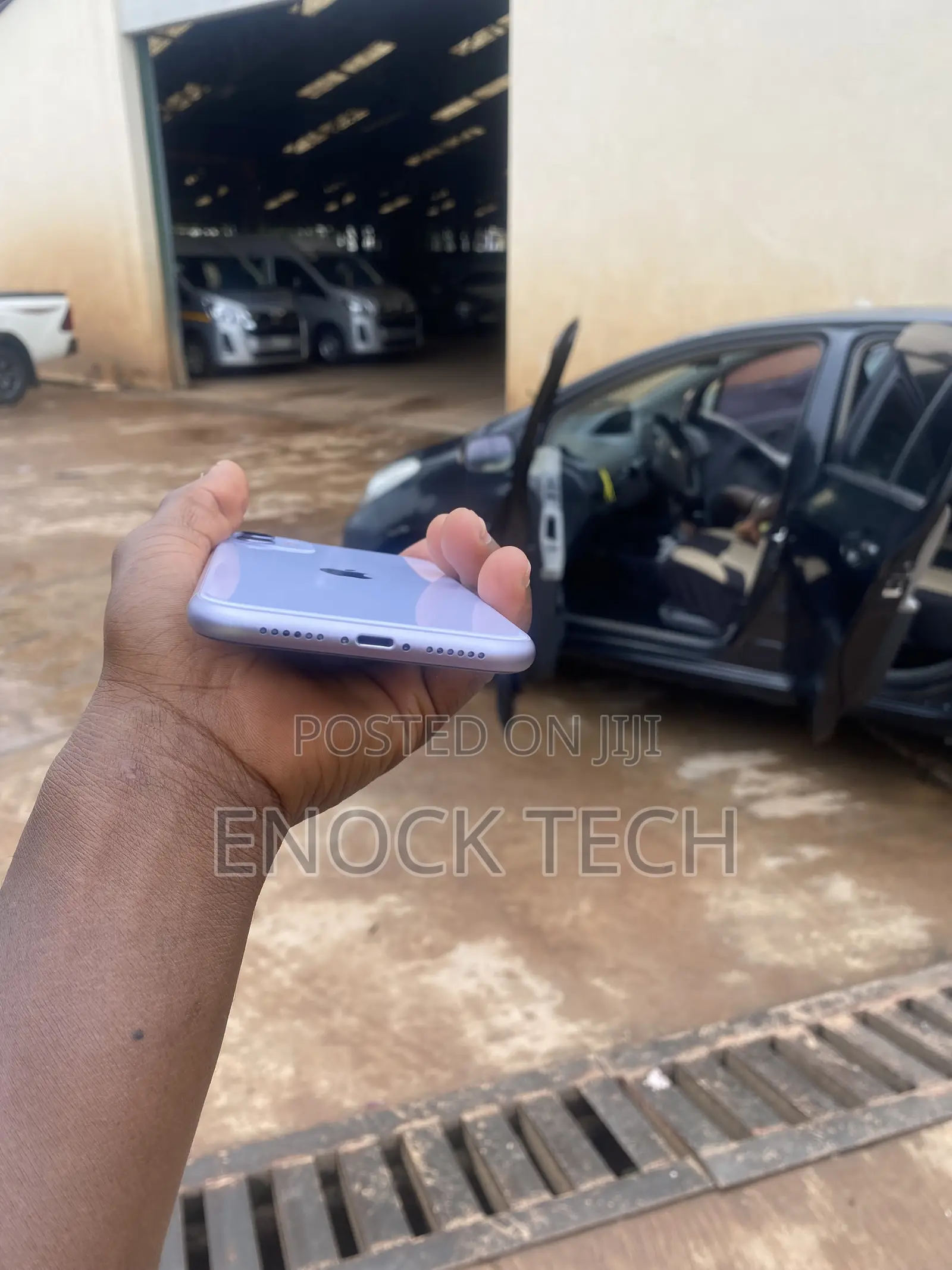 Apple iPhone 11 64 GB Purple