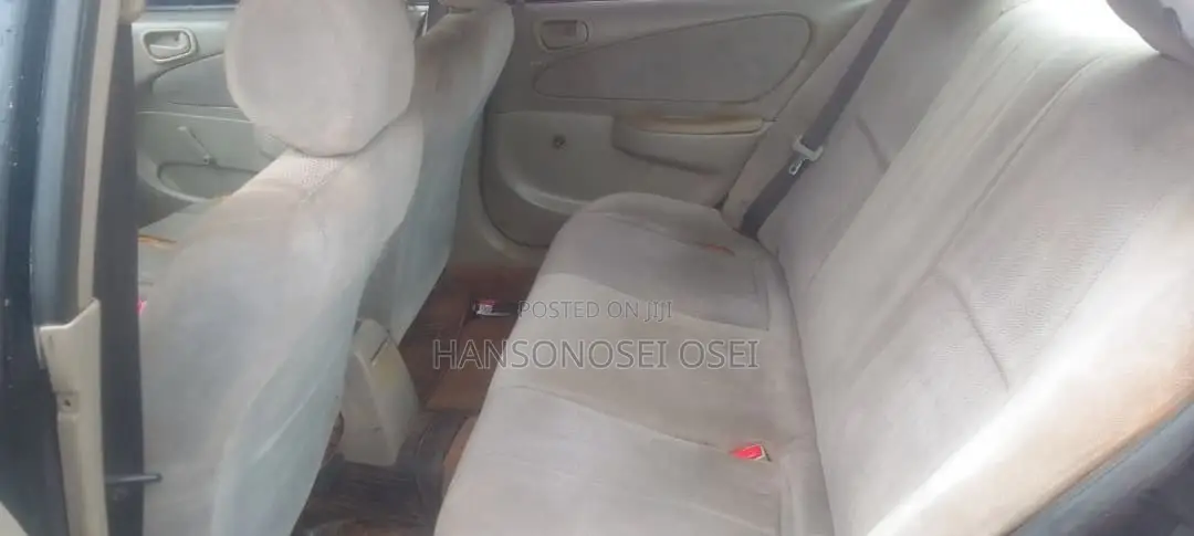 Toyota Corolla 2002 Black
