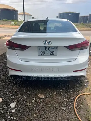 Hyundai Elantra Limited Sedan FWD (2.0L 4cyl 6A) 2017 White