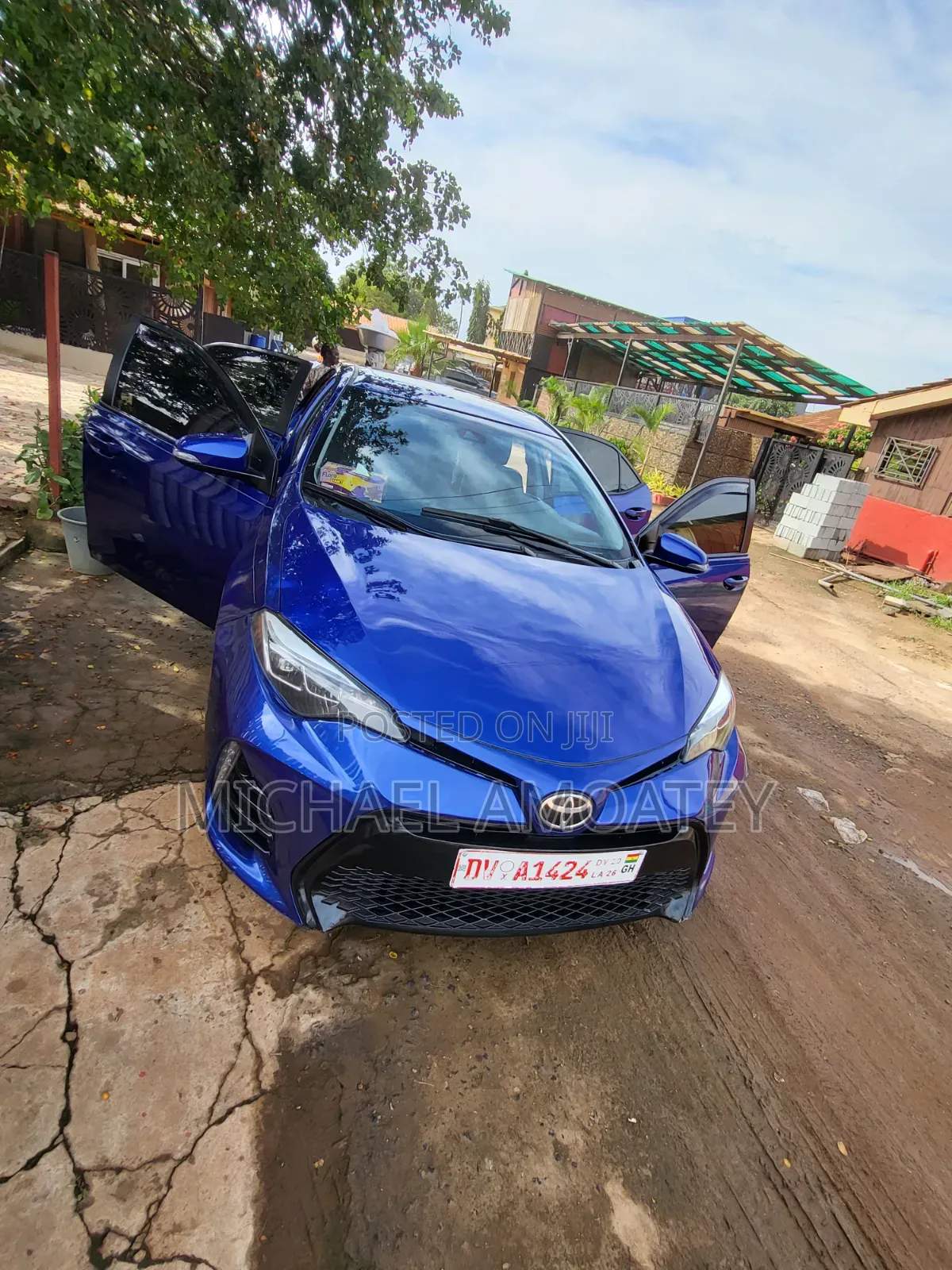 Toyota Corolla SE 4dr Sedan (1.8L 4cyl CVT) 2017 Blue