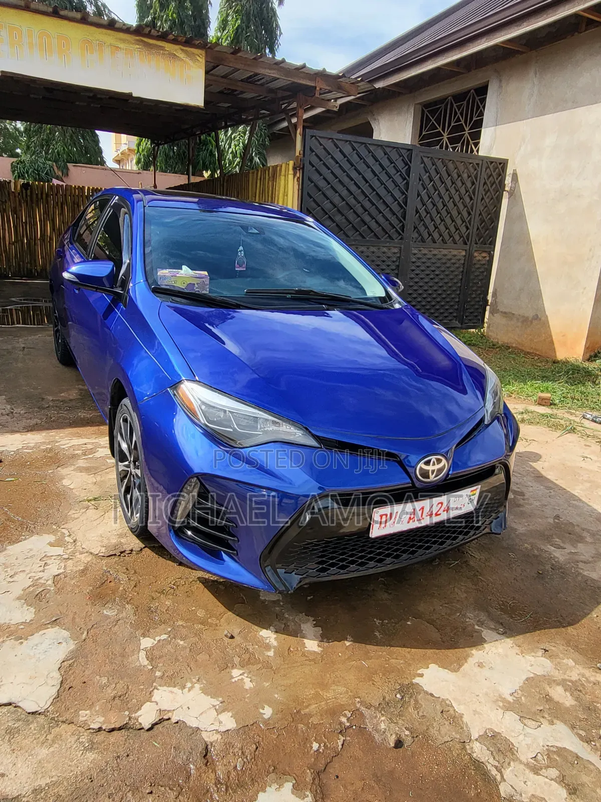 Toyota Corolla SE 4dr Sedan (1.8L 4cyl CVT) 2017 Blue