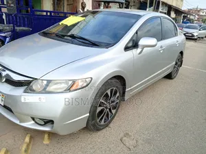 Honda Civic 1.8 5 Door 2010 Silver