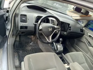 Honda Civic 1.8 5 Door 2010 Silver