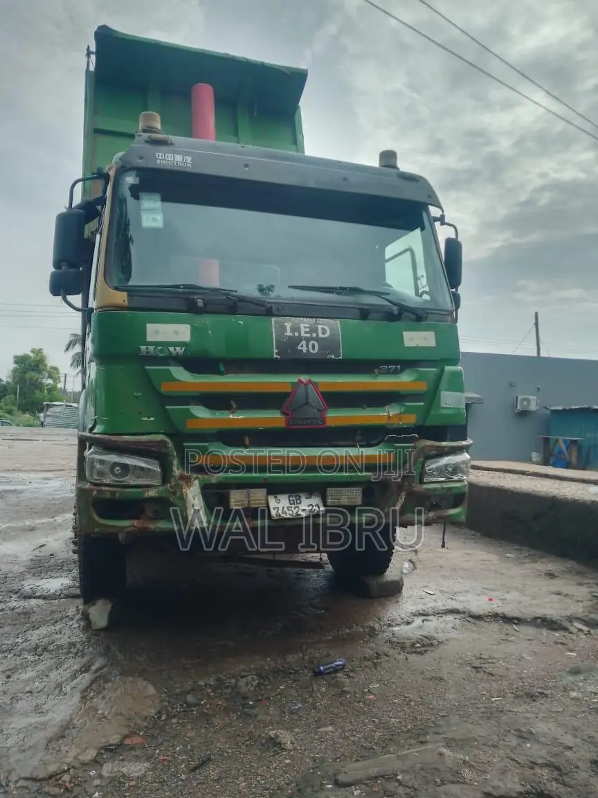 Hot Sale! Howo Tipper Truck - 12 Wheeler - 2021 Reg. -Powerful Engine