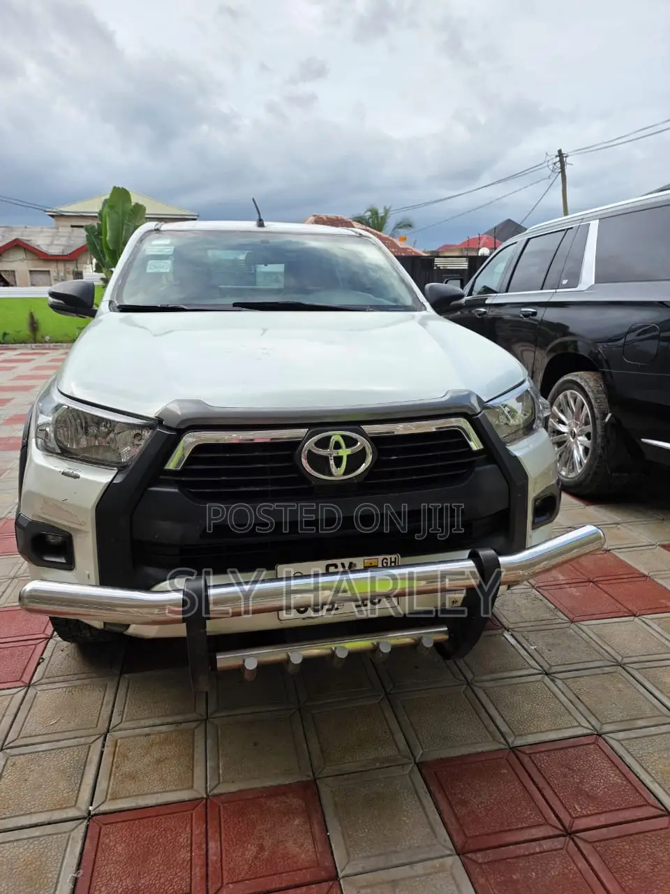 Toyota Hilux Revo Double Cab Petrol 2.7 AWD 2016 White